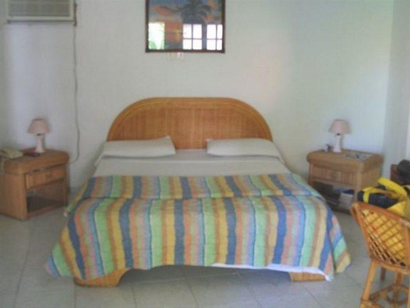 Miramar Village Playa El Agua Exterior photo